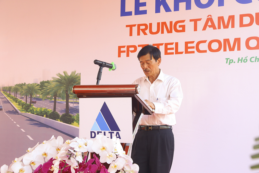 "Với kinh nghiệm hợp tác cùng Tập đoàn FPT, tôi tự tin đây không chỉ là công trình chất lượng mà còn đẹp, mang tính biểu tượng và sẽ hoàn thành đúng tiến độ", ông Nguyễn Thành Vinh (CEO Tập đoàn Delta, đơn vị thi công) chia sẻ.