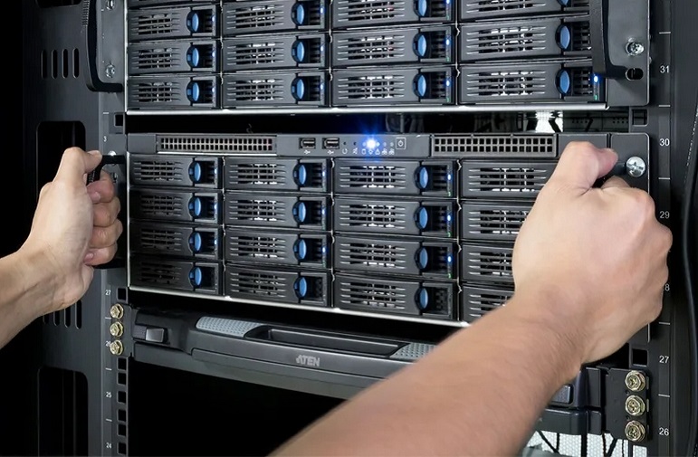 Cách thức triển khai RAID là gì?