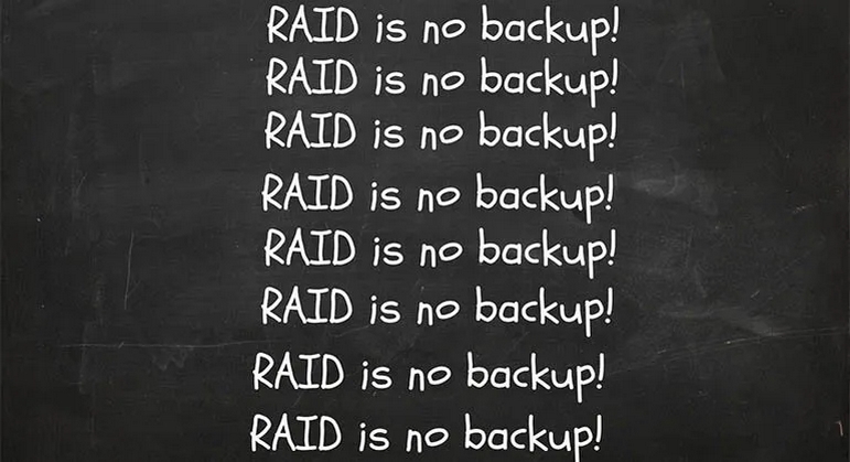 RAID có thể thay thế hoàn toàn cho back-up?