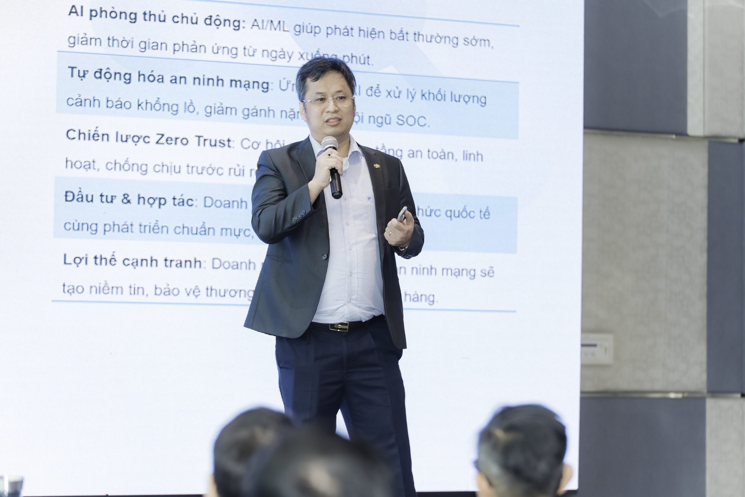 AI cho An ninh mạng - An ninh mạng cho AI: Hai chiều của một bức tranh đang định hình tương lai số 5 2111 NVT 04899 scaled